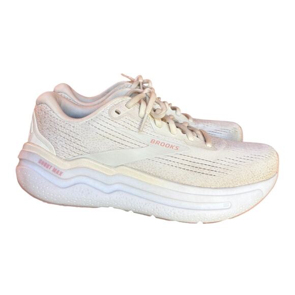 Brooks Womens Ghost Max 2 Running Shoes Thick Soles Pink and Cream size 8.5 - Picture 1 of 15